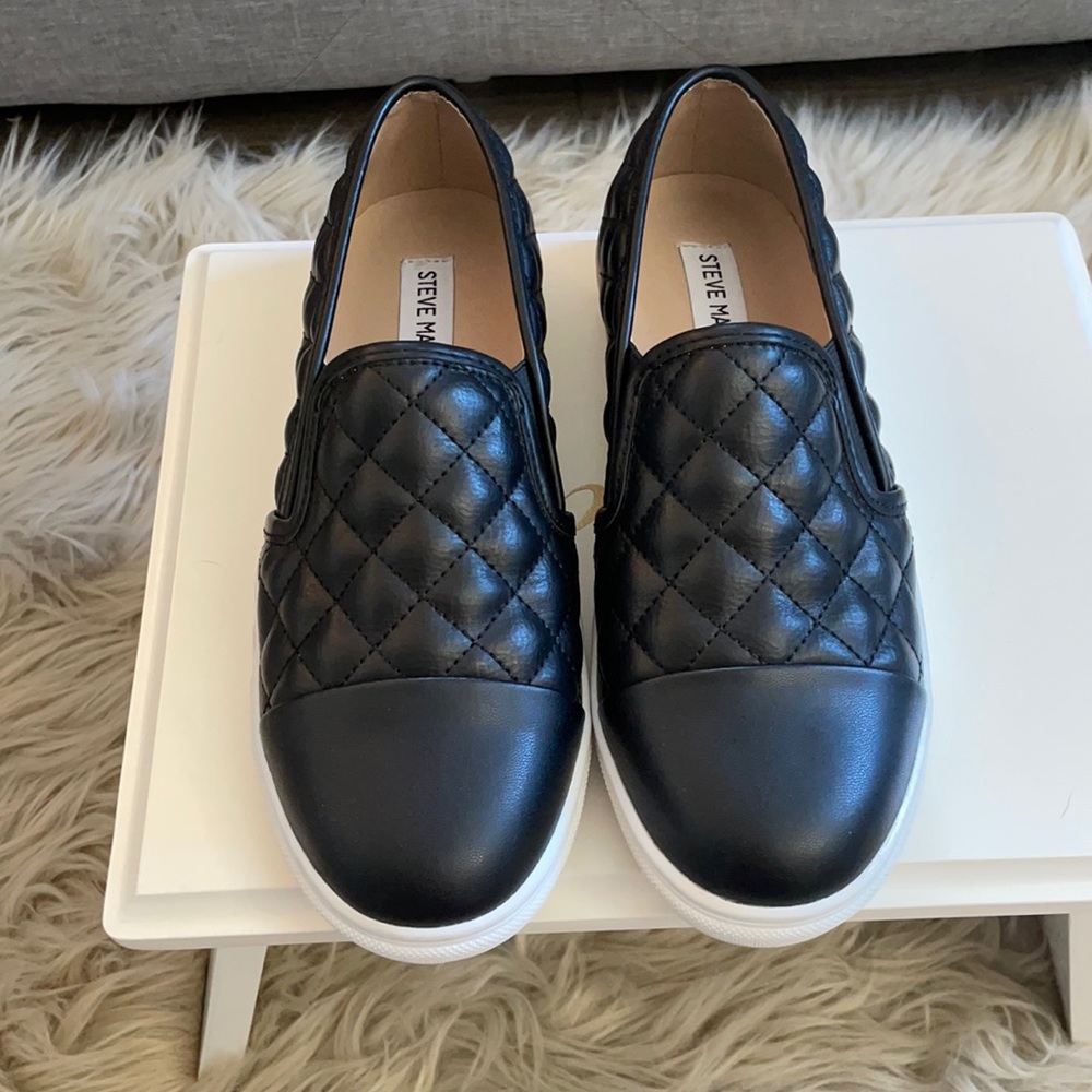 Steve Madden flats